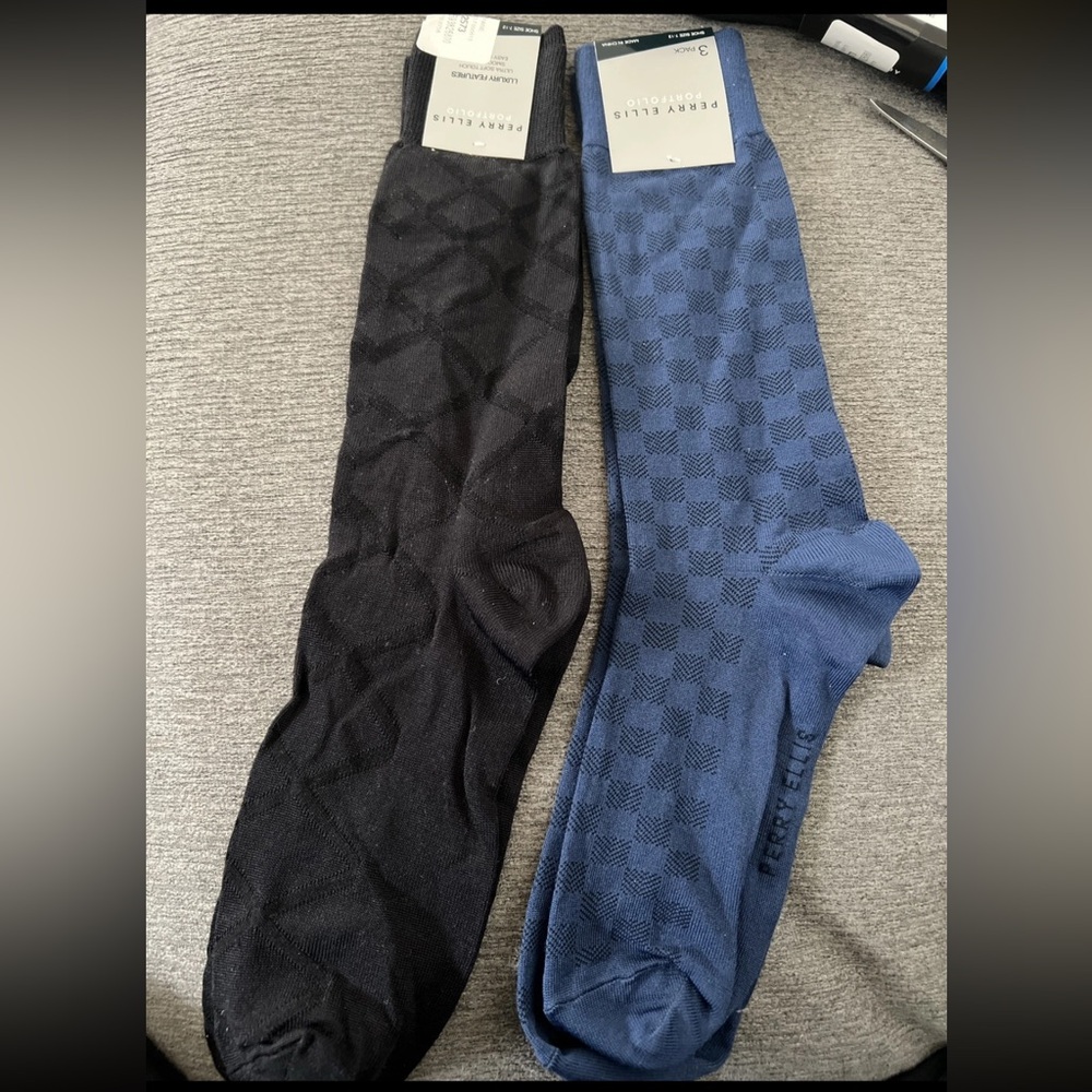 Perry Ellis Luxury Features Socks Paid Of 2